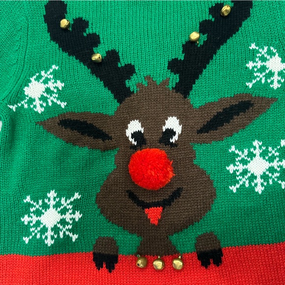 Christmas sweater - Picture 2 of 3